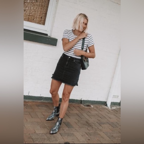 PAIGE Willa In Snake Black Multi Boots - Picture 2 of 9